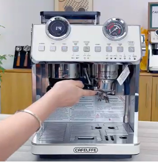 CAFELFFE Barista para uso doméstico y de oficina MK-608